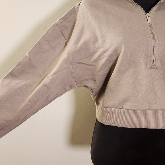 WEWOREWHAT Half Zip Cropped Fleece Hoodie in Stone, Size Large - Picture 10 of 14